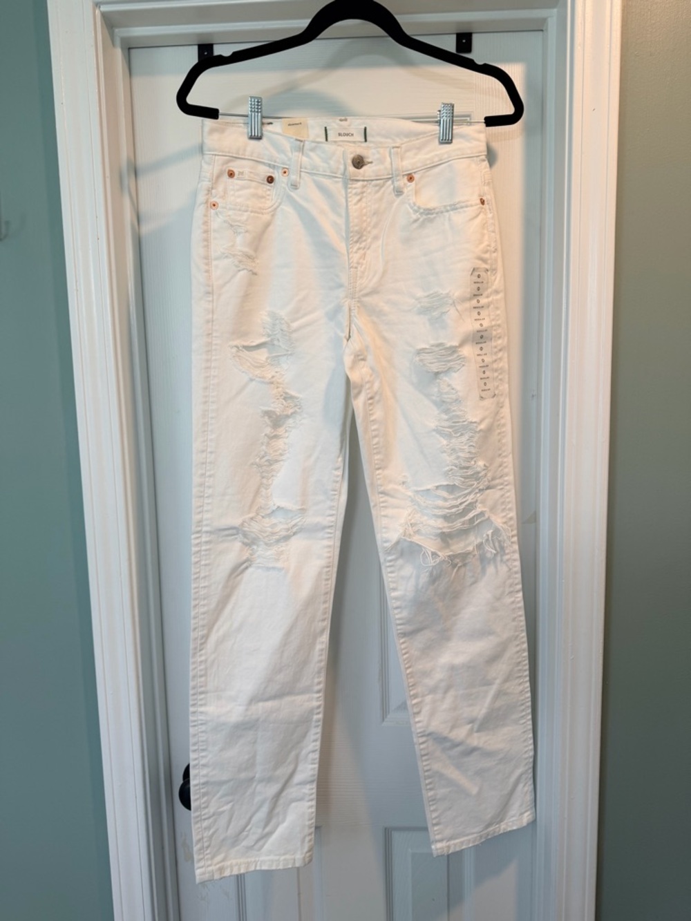 American Eagle Outfitters White Distressed Straight-Leg Jeans
